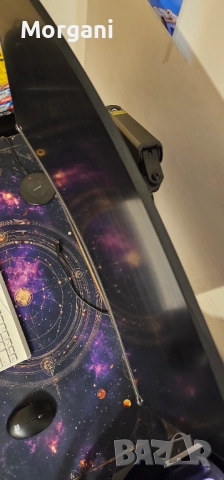 Монитор Samsung 27 инча с пневматична стойка, снимка 2 - Монитори - 52629045