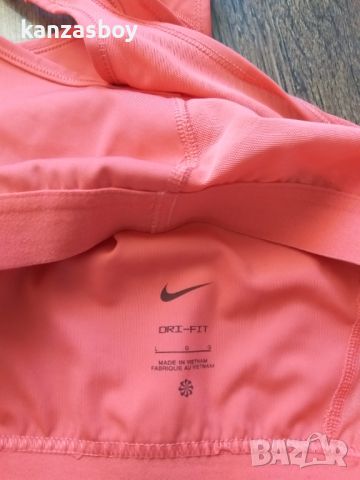 nike sport bra - страхотно дамско бюстие КАТО НОВО Л, снимка 6 - Корсети, бюстиета, топове - 46723199