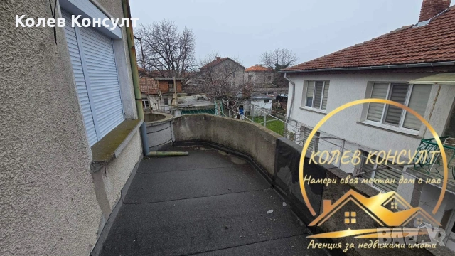 🥇 Агенция “Колев Консулт” продава двуетажна къща близнак на плоча в град Чирпан , снимка 15 - Къщи - 54037830