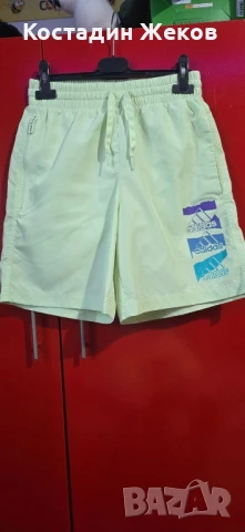 Нови. Дамски оригинални къси панталонки. Adidas 