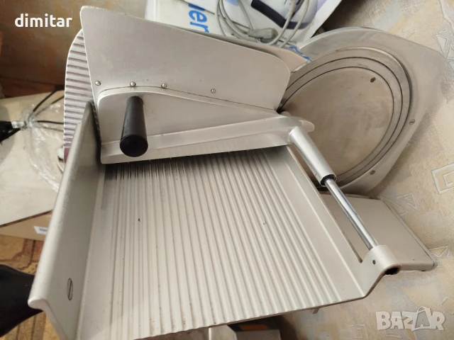 Професионална слайс машина Graef - 300 W, снимка 4 - Кухненски роботи - 50575806