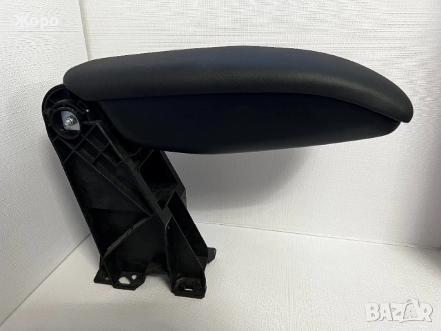 Оригинален подлакътник Peugeot  208 (2012–2019) Пежо 2008 (2013-2019) – претапициран, снимка 3 - Части - 52985494