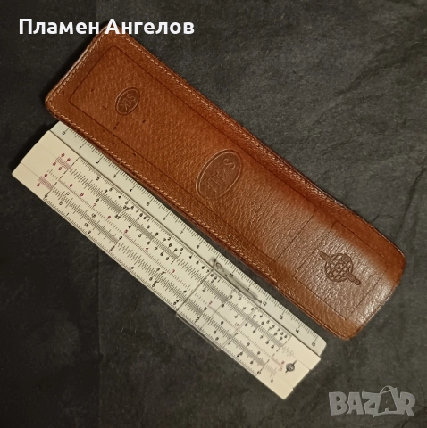 Ретро Логаритмична изчислителна линия. 