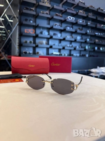 очила с черен обикновен калъф и ув защита cartier gucci fendi 