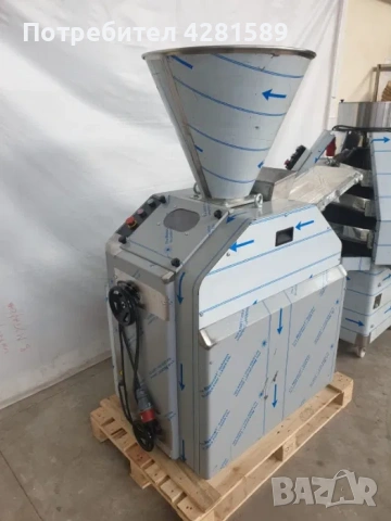 Професионален нов бутален тестоделител, снимка 3 - Други машини и части - 53655731