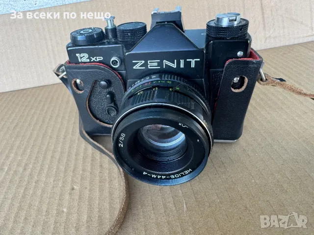 Фотоапарат Zenit 12XP + обектив Helios-44M-4 , Зенит, снимка 5 - Фотоапарати - 47400062