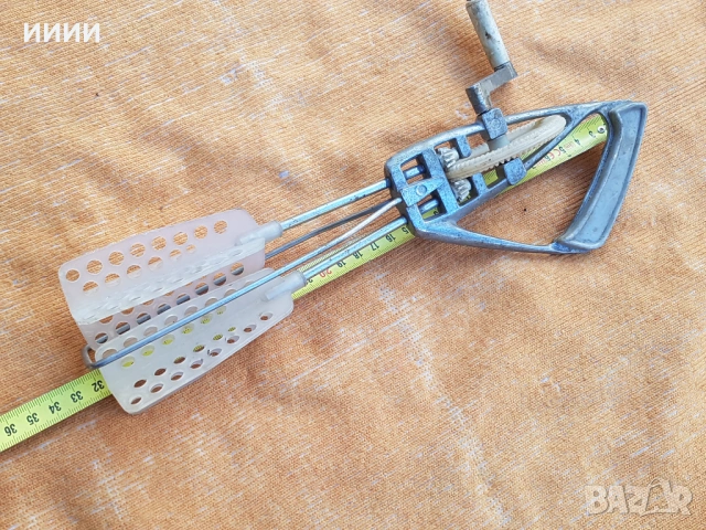 Ръчен миксер, снимка 3 - Антикварни и старинни предмети - 53945525