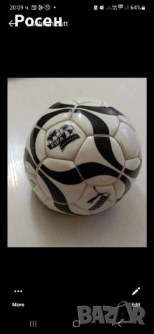 Търся футболна топка Puma, снимка 1 - Футбол - 46160666