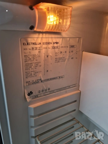 Професионален мини бар Electrolux  Напълно безшумен, снимка 4 - Хладилници - 53890527