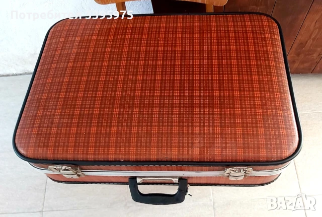 Ретро куфар с ключове 1975 г, снимка 3 - Антикварни и старинни предмети - 51373716