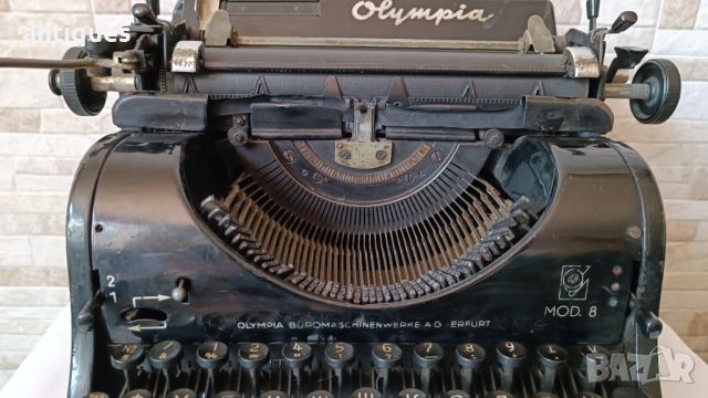 Стара пишеща машина Olympia Mod.8 - Made in Germany - 1938 година, снимка 6 - Антикварни и старинни предмети - 46240033