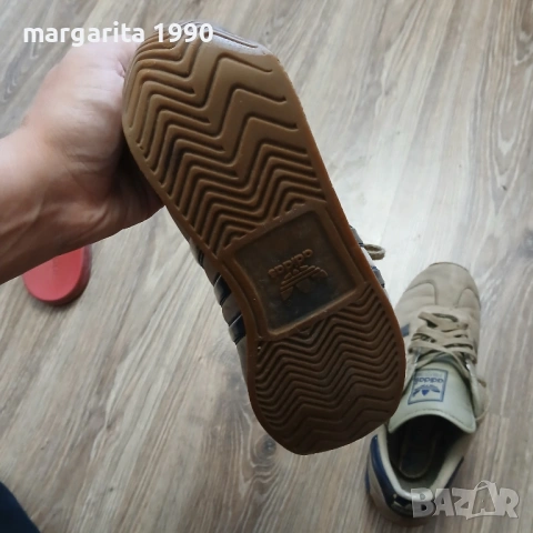 Adidas original 43 номер класика в жанра, снимка 3 - Маратонки - 53052730