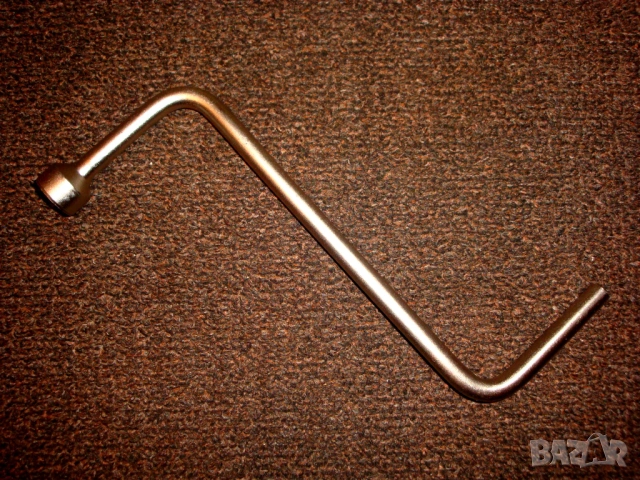 Комплект ОЕМ Крик ,Ключ за джанти за BMW X3, снимка 2 - Аксесоари и консумативи - 53728432