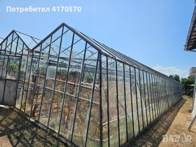 Продава се стъклена оранжерия