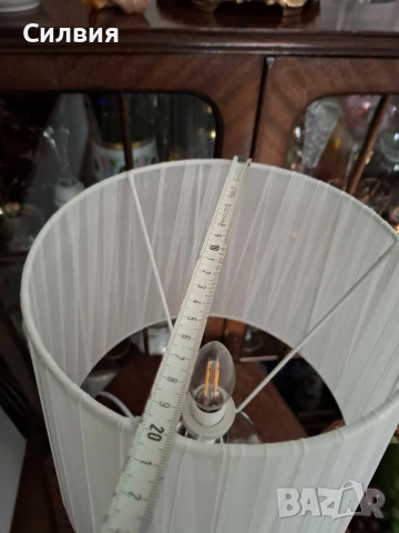 Стилна настолна лампа с основа от прозрачно стъкло и плисиран абажур, снимка 7 - Настолни лампи - 53642507