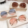 Дамски полигонални слънчеви очила без рамки + калъфче, снимка 1 - Слънчеви и диоптрични очила - 42708419