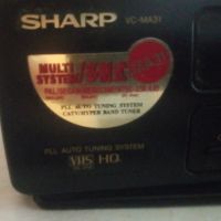VHS Sharp видео рекордер почти ново, снимка 2 - Плейъри, домашно кино, прожектори - 45470032