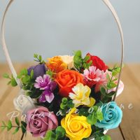 Ръчно изработена кошничка с ароматни сапунени рози Идеален подарък за всеки повод , снимка 5 - Декорация за дома - 43338415