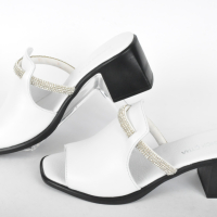 СЕЗОН'24! Елегантни дамски чехли от естествена кожа на ток - Два цвята, снимка 2 - Чехли - 44938419