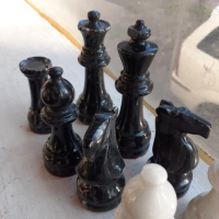 Мраморни фигури за шах, снимка 2 - Антикварни и старинни предмети - 44994299