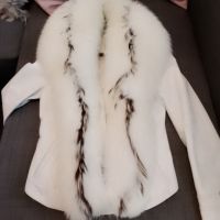 Бяло кожено яке,естествена кожа с подвижна яка от бяла лисица, снимка 6 - Якета - 45187437