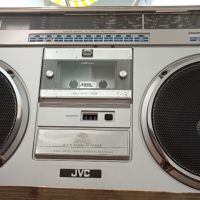 Радиокасетофон JVC M70 Boombox Ghettoblaster, снимка 2 - Аудиосистеми - 45439786