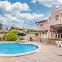 Villa Perla with Private Pool & Stunning Panoramic Views, снимка 3 - Почивки на море - 46021721