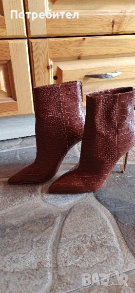 Дамски луксозни боти на GUESS, снимка 1