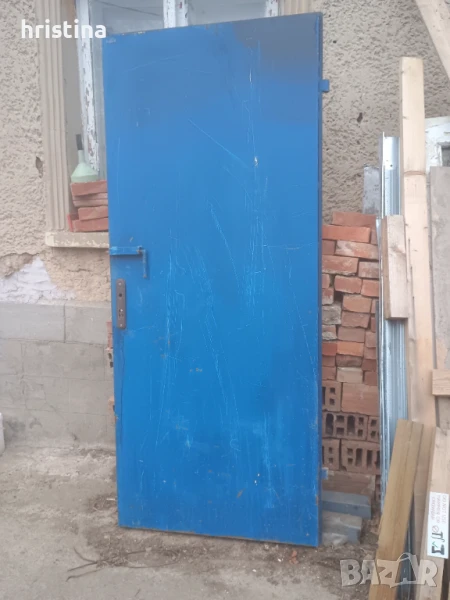 Блиндирана врата двукрила за склад много здрава и тежка, снимка 1