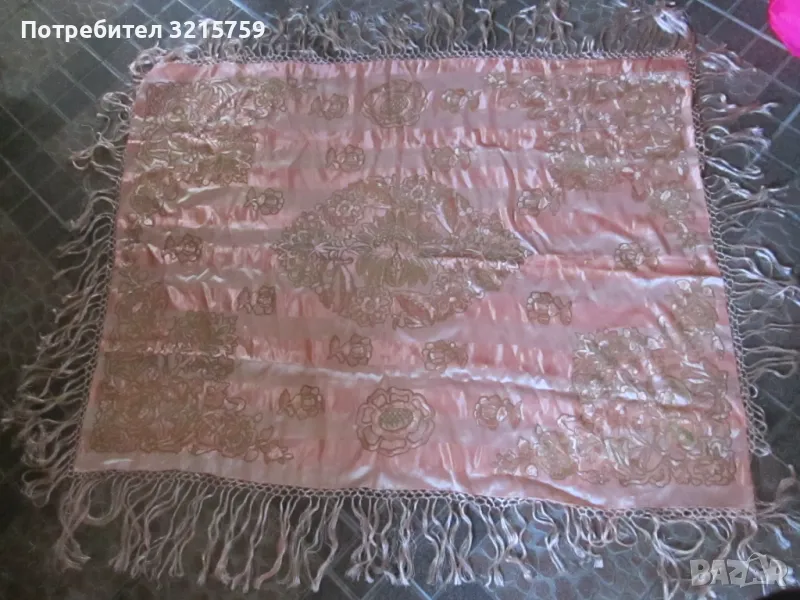 Копринена покривка , бродерия сърма и копринени конци, снимка 1