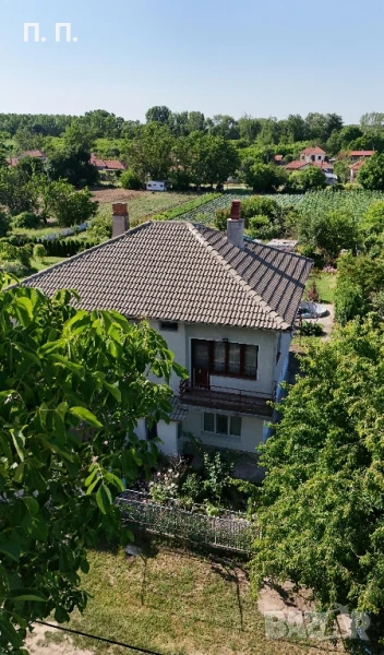 Двуетажна къща в с. Ряхово, снимка 1