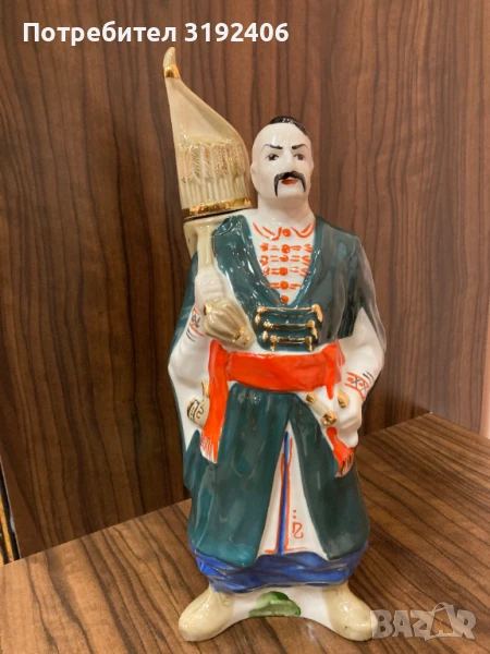 Порцеланова фигура бутилка за алкохол, отлично състояние, снимка 1