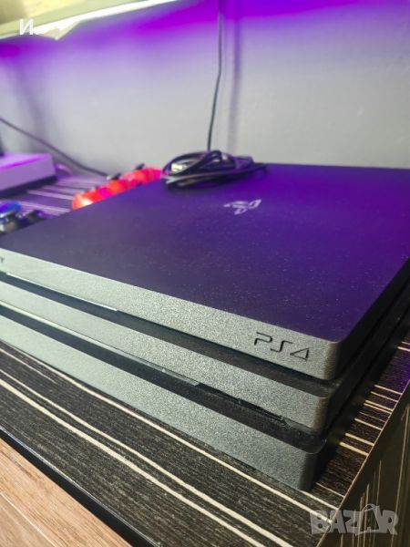 Продавам конзола  Playstation 4 Pro, снимка 1