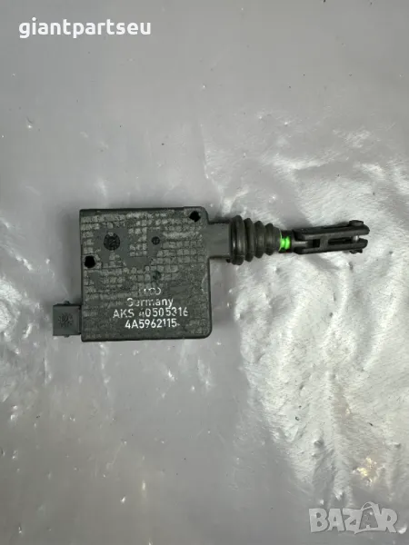 Машинка Резервоар за АУДИ AUDI A8 D2 4A5962115, снимка 1