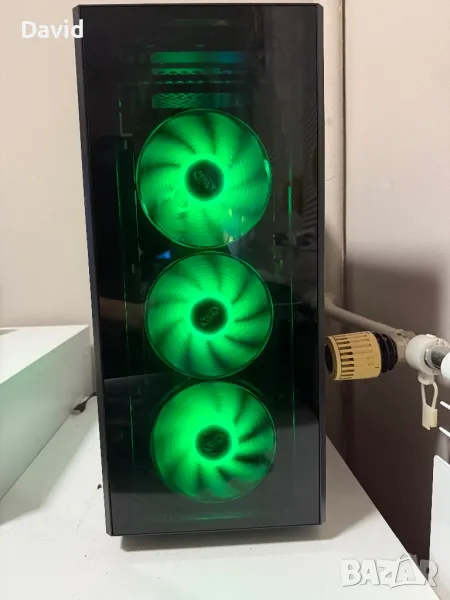 Гейминг компютър в комплект с гейминг монитор и Ps5 контролер, снимка 1