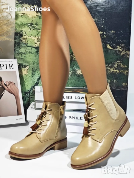 Дамски боти код 18025, снимка 1