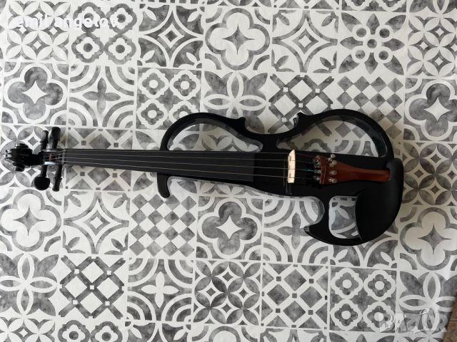 Електрическа цигулка Harley Benton HBV 870BK Shadow 4/4, снимка 2 - Струнни инструменти - 46399685