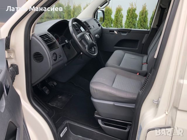 VW Caravelle 2.5TDI 9места Navi, снимка 9 - Бусове и автобуси - 46613533