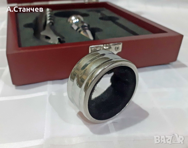 Комплект шах с аксесоари за вино, снимка 6 - Аксесоари за кухня - 52930532