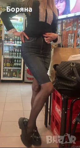 Продавам чисто нова дънкова пола GUESS, снимка 3 - Поли - 49448884