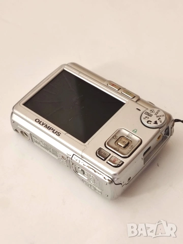 Фотоапарат Olympus FE-210 със счупен екран – за ремонт или части, снимка 4 - Фотоапарати - 53298866