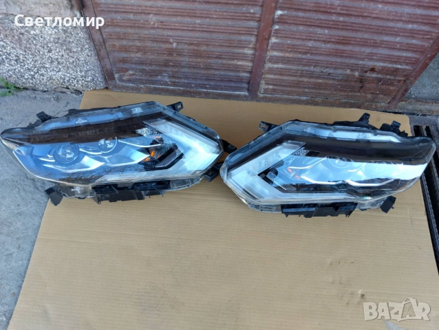 Фарове за Nissan X-Trail T32 Facelift fulled, снимка 2 - Части - 53711261