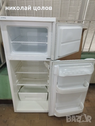 Хладилник с горна камера Privileg , снимка 2 - Хладилници - 54254687
