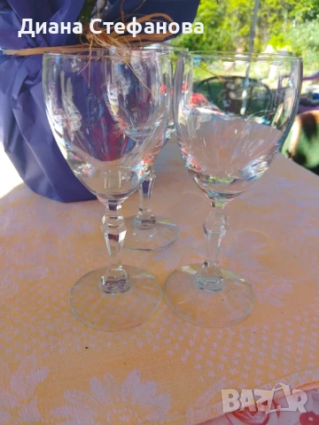 Тънкостенни чаши на столче от соца за ракия или вино, снимка 2 - Чаши - 51328164