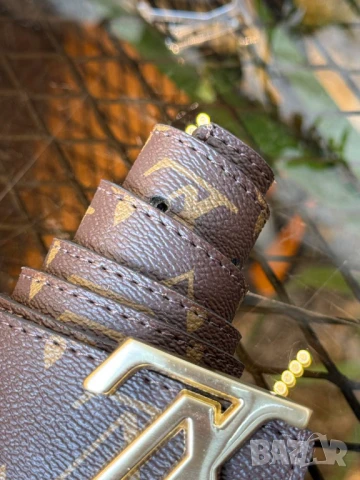 колани от естествена кожа в кутия louis vuitton, снимка 2 - Колани - 50768188