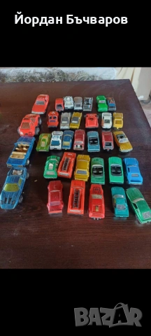 Колекционирам (търся) стари метални Мачбокс колички