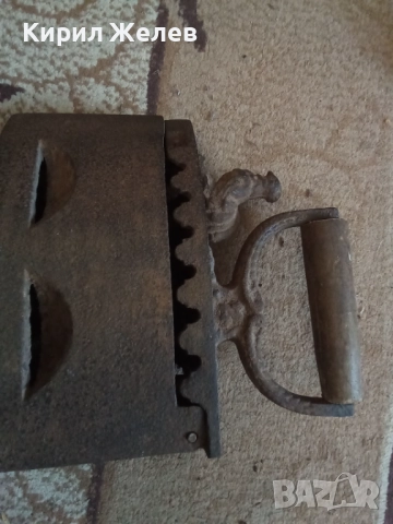 Стара ютия на въглища 51725, снимка 10 - Антикварни и старинни предмети - 52103847