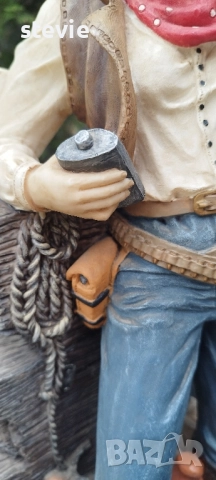 Голяма уестърн фигура, снимка 3 - Статуетки - 51461218