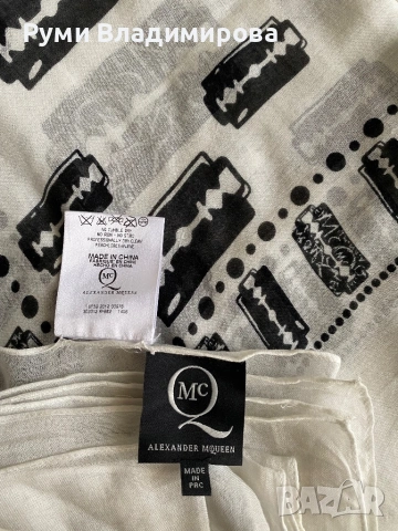 Бял шал Аlexander Mcqueen/ реплика, снимка 12 - Шалове - 53785986