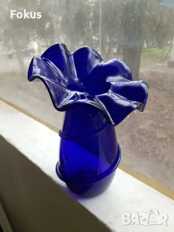 Разкошна голяма синя ваза - без забележки